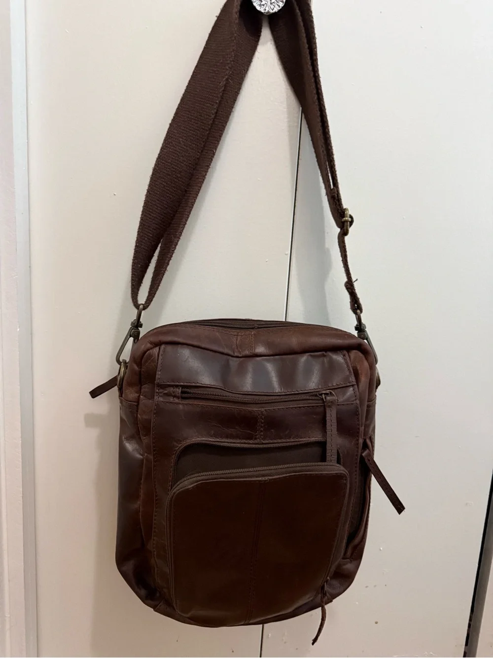 Wilsons Leather Brown Leather Messenger Crossbody